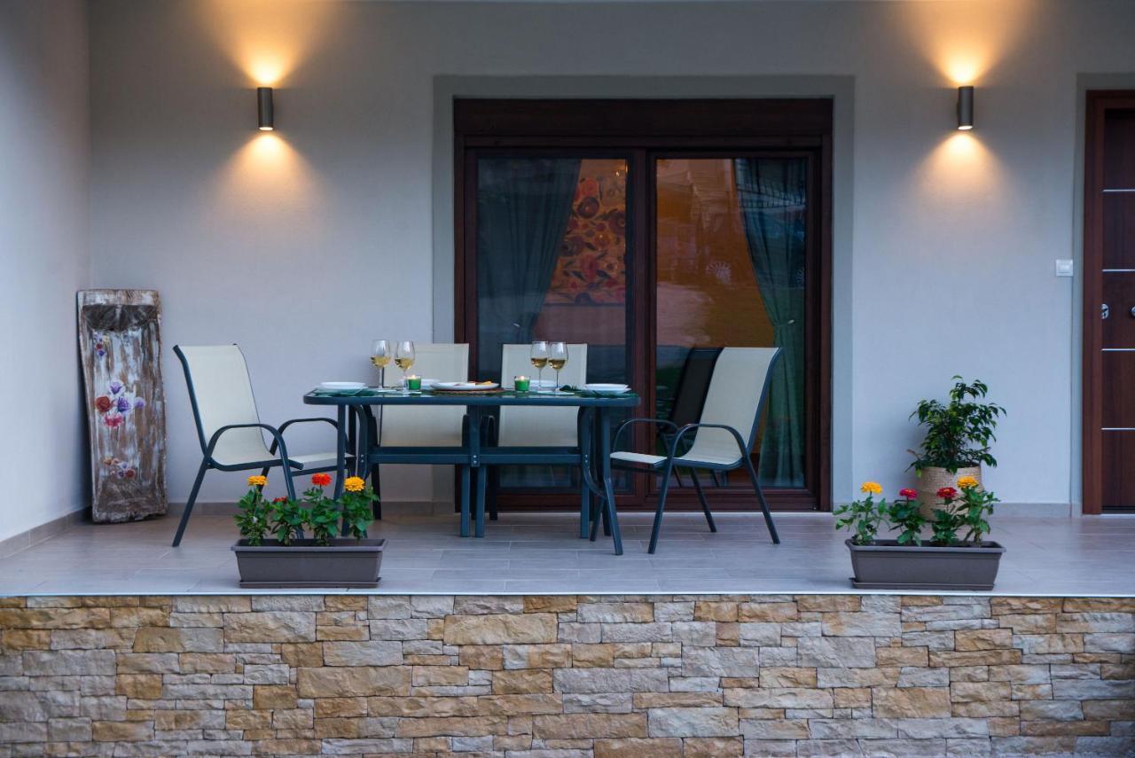 Ferienwohnung Vasiliki House Agios Nikolaos  Exterior foto
